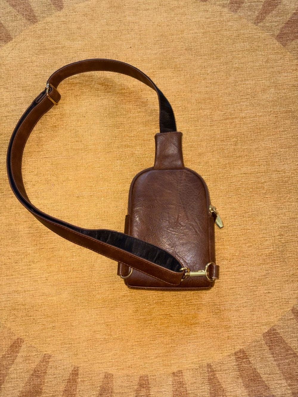 Classic Brown Leather Crossbody Sling Bag - Picture 4 of 5